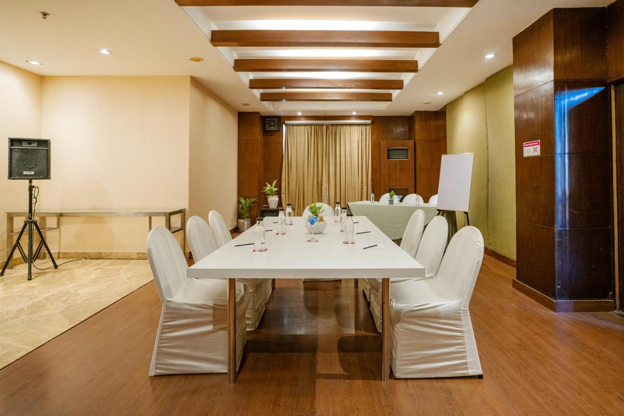 Royal Orchid Central Jaipur, Bani Park Eksteriør billede