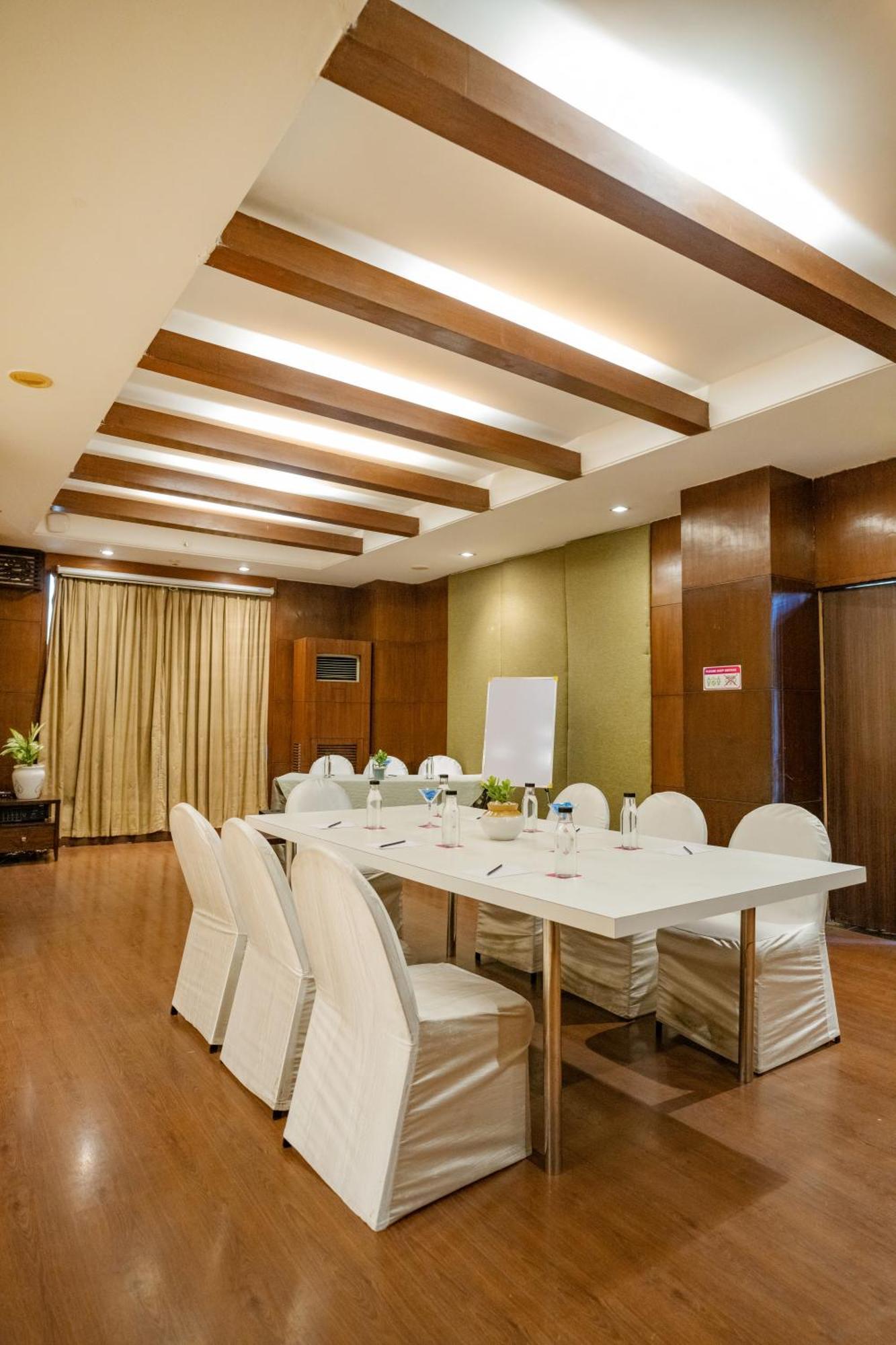 Royal Orchid Central Jaipur, Bani Park Eksteriør billede