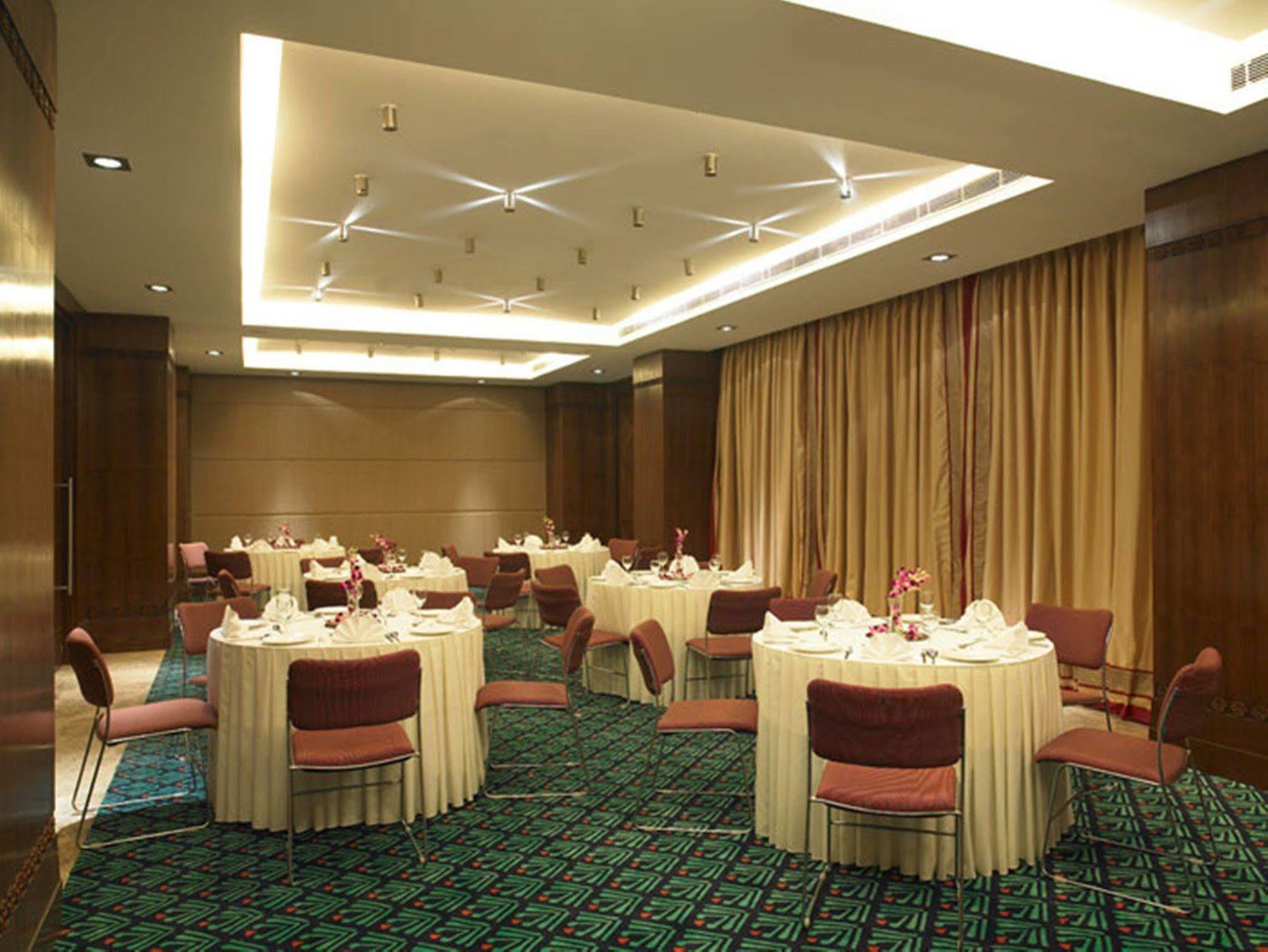 Royal Orchid Central Jaipur, Bani Park Eksteriør billede